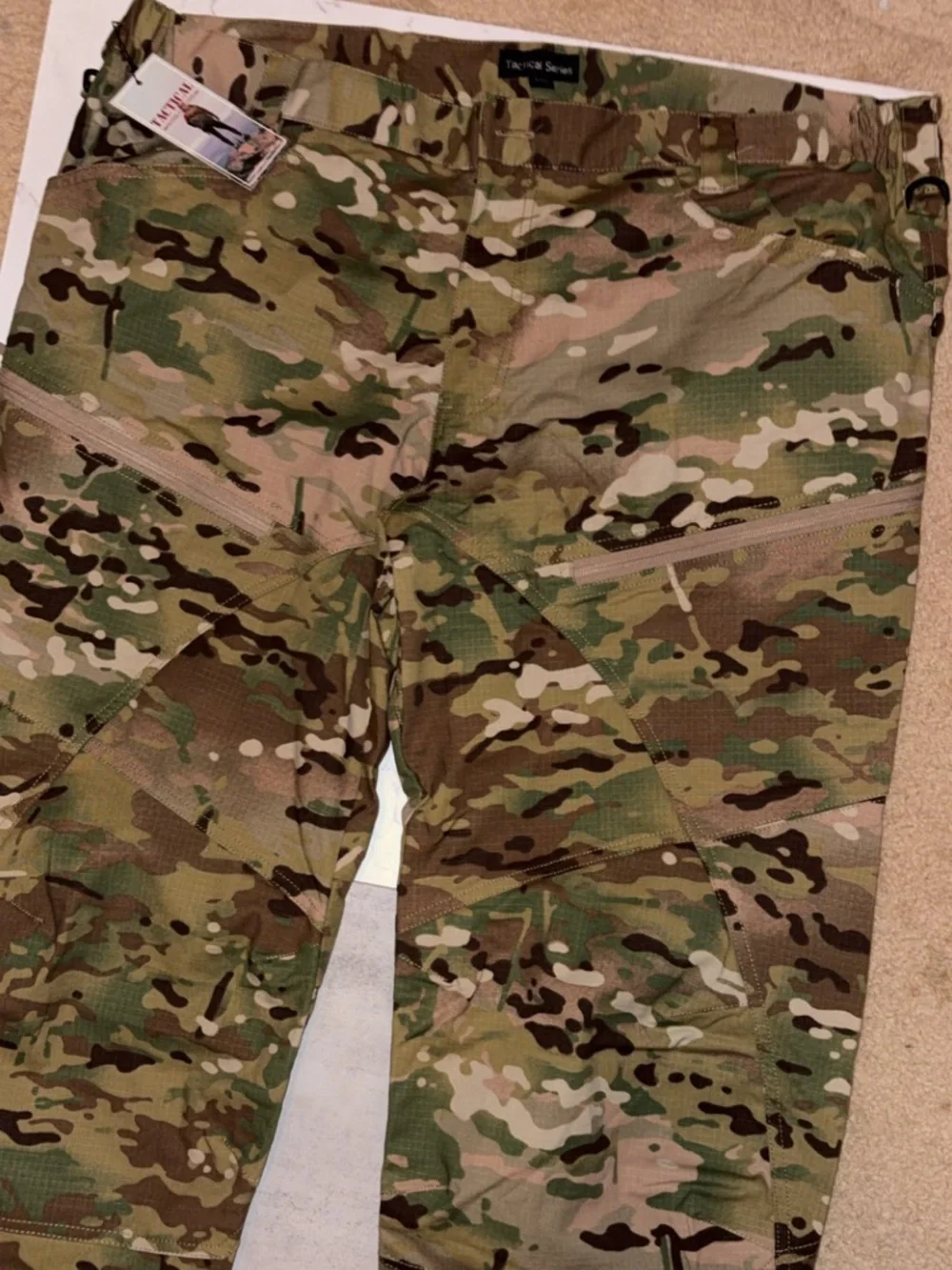 NWT MEN’S Tactical Series Cargo Pants in MultiCam Camo - Picture 4 of 5